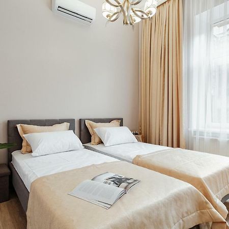 Central Barkar Apartments Odesa Exterior foto